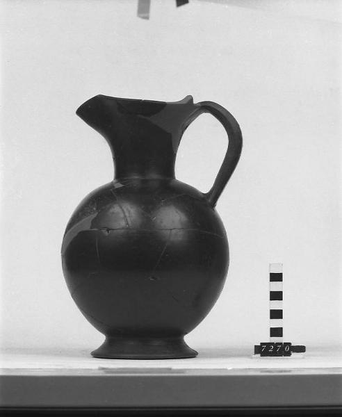 Oinochoe