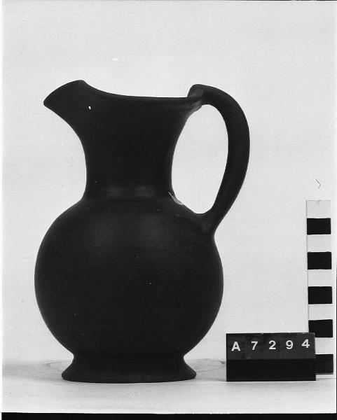 Oinochoe