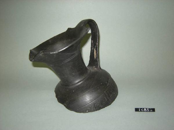 Imboccatura di oinochoe