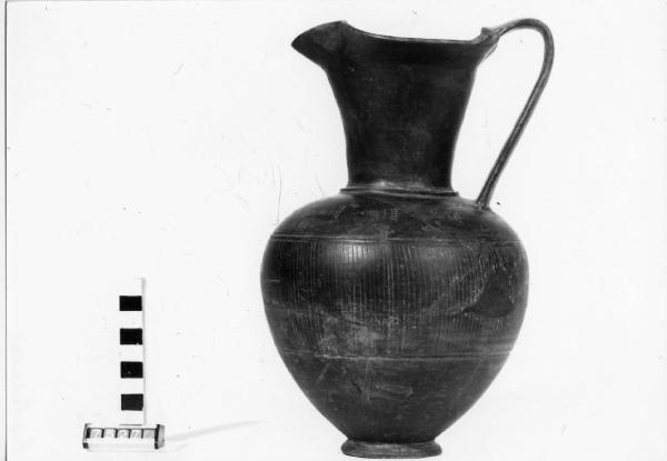 Oinochoe