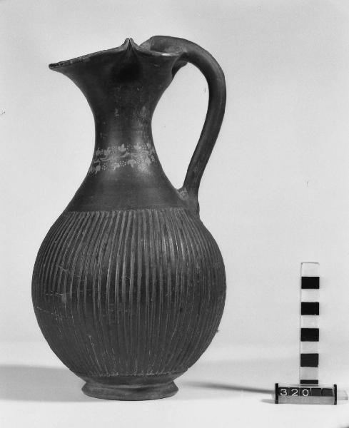 Oinochoe