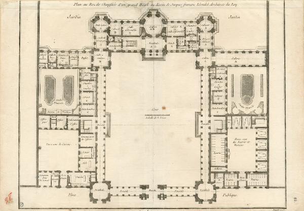 Plan au Rez de Chaussée d'un grand Hôtel au déssein de Jacques François Blondel Architecte du Roy