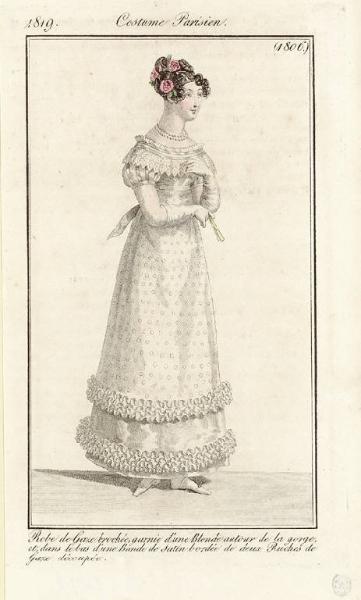 Journal des Dames et des Modes. Costume Parisien. Robe de Gaze brochée, garnie d'une Blonde autour de la gorge, et dans le bas d'une Bande de satin bordée de deux Ruches de Gaze découpée