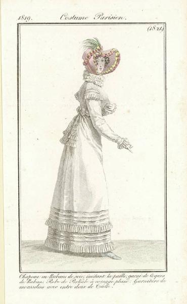 Journal des Dames et des Modes. Costume Parisien. Chapeau en Rubans de soie, imitant la paille, garni de Coques de Ruban. Robe de Perkale à corsage plissé. Garniture de mousseline avec entre deux de Tulle