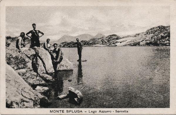 Turisti al lago Azzurro
