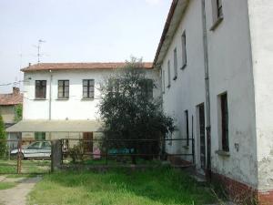 Scuola della Cascina Bonate (ex)