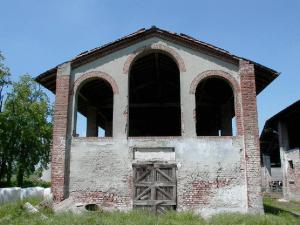 Stalla per allieve bovine della Cascina Nesporedo (ex)