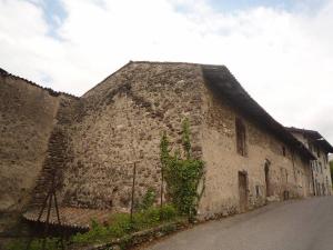 Cascina Via Castello 10