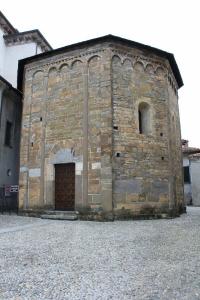 Battistero con sagrestia e chiesa Parrocchiale - complesso