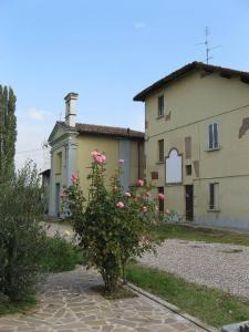 Oratorio di S. Carlo presso la Cascina Pioltino