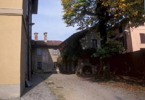 Villa Paravicini, Dal Verme Sessa, Calcagni - complesso