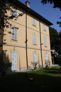 Villa Paravicini, Dal Verme Sessa, Calcagni - complesso