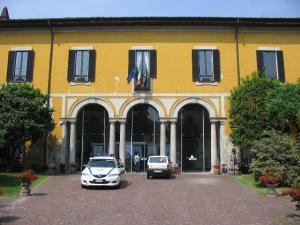 Villa Besozzi, Casati, Visconti di San Vito