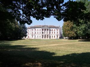 Villa Cusani Tittoni Traversi - complesso