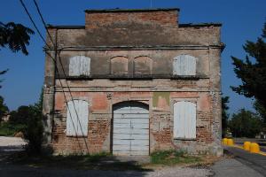 Edificio produttivo a Quingentole