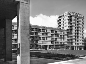 Complesso plurifunzionale La Piazzetta, Lecco (LC) - fotografia di Introini, Marco (2015)