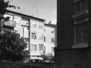 Due edifici di abitazione INA-Casa in località Te Brunetti, Mantova (MN) - fotografia di Introini, Marco (2015)