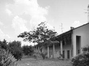 Case a schiera di Aldo Rossi - complesso, Pegognaga (MN) - fotografia di Introini, Marco (2015)