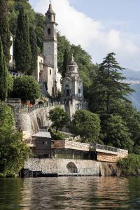 Vista dal lago - fotografia di Noé, Lorenzo (2010)