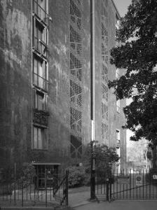 Condominio in via Massena 18, Milano (MI) - fotografia di Introini, Marco (2015)