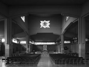 L'interno della navata centrale - fotografia di Introini, Marco (2015)