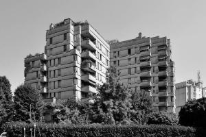 Edificio per abitazioni in viale San Gimignano, Milano (MI) - fotografia di Suriano, Stefano (2016)