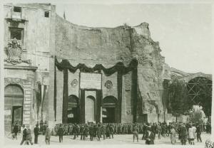 Cerimonia della traslazione della salma del Milite Ignoto - Roma - Piazza della Repubblica - Santa Maria degli Angeli - Apparato decorativo sulla facciata