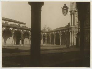 Abbiategrasso (MI) - Chiesa di Santa Maria Nuova - quadriportico