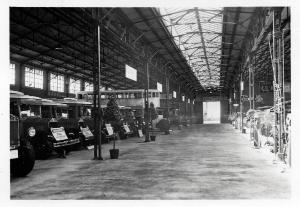 Fiera di Milano - Campionaria 1929 - Padiglione degli autoveicoli - Interno