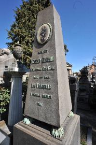 Monumento sepolcrale di Giulio Oldrini