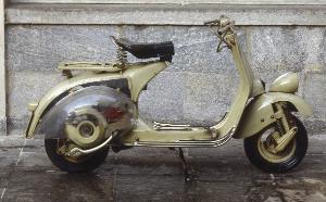 Vespa 125 - motocicletta - industria, manifattura, artigianato